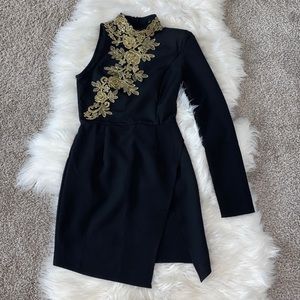 Gold floral detailing